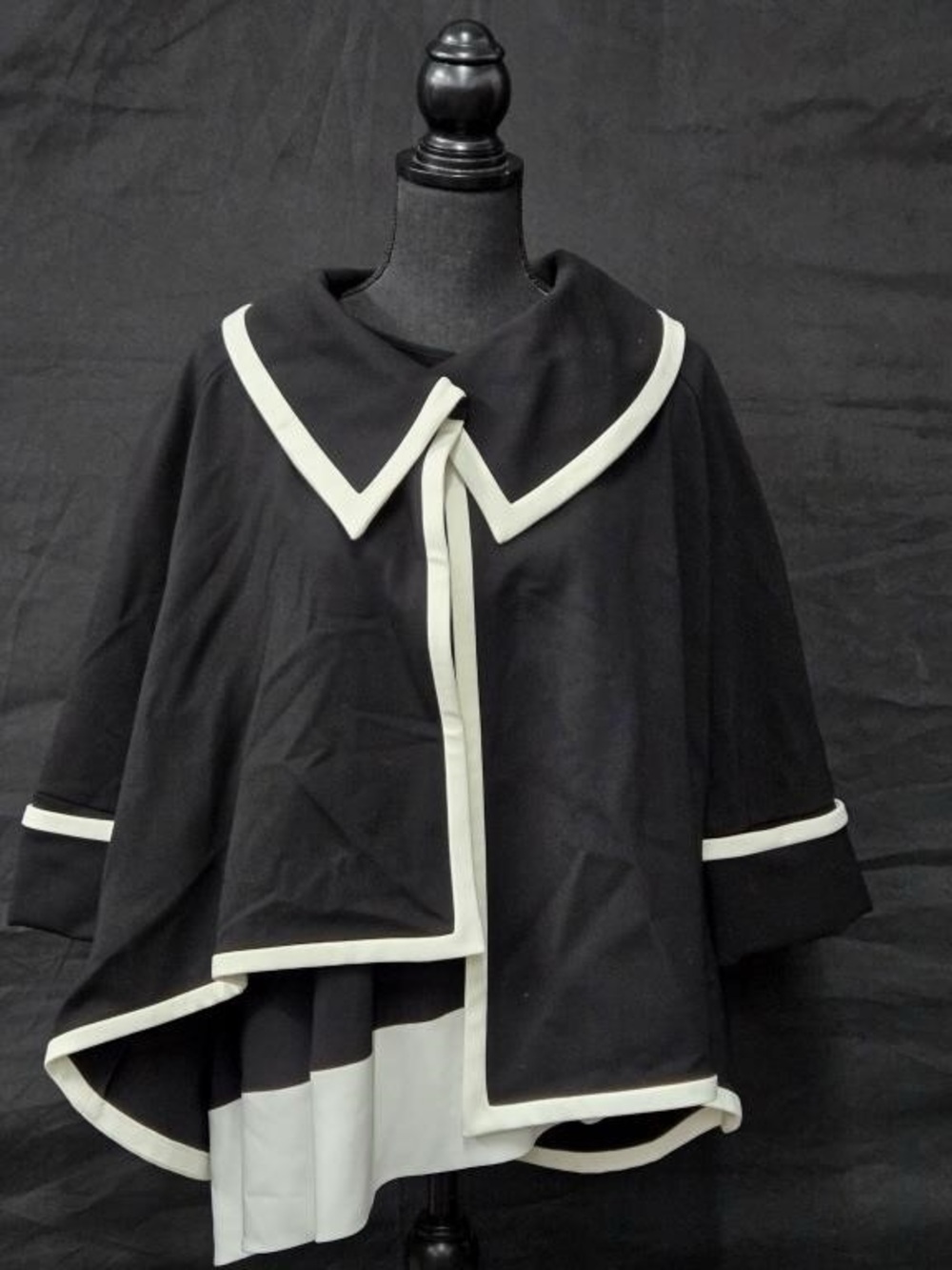 Joseph Ribkoff black asymmetrical swing jacket w/ white trim Sz 10 M